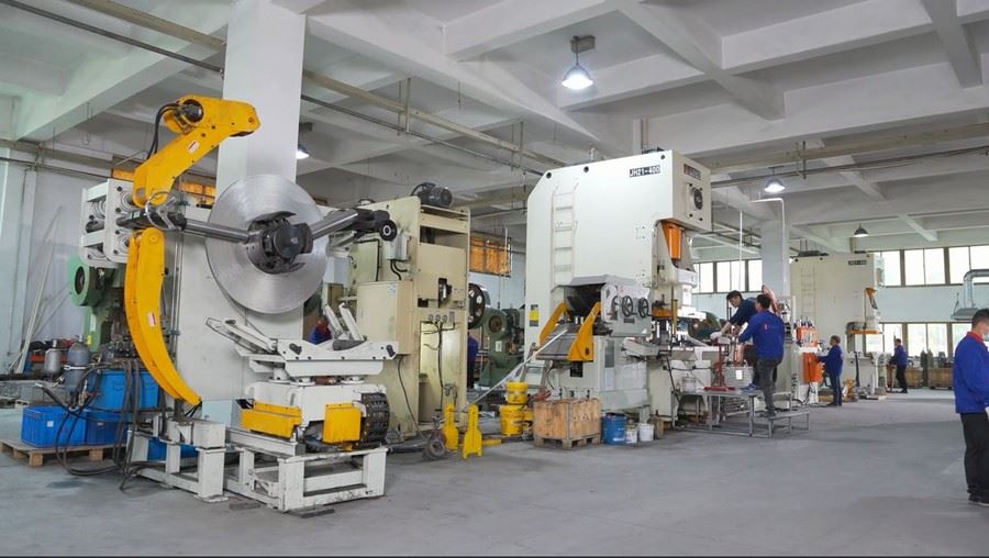 workshop of piling mounting system with double poles